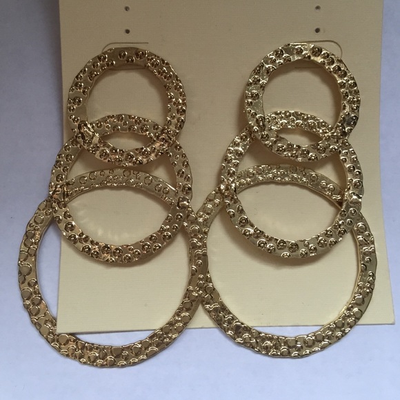 🆕 Amrita Singh Large Gold Dangling Ring Earrings - Picture 4 of 4